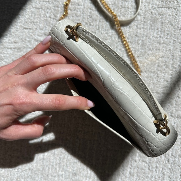 Yves Saint Laurent Sunset Bag - Picture 5 of 13